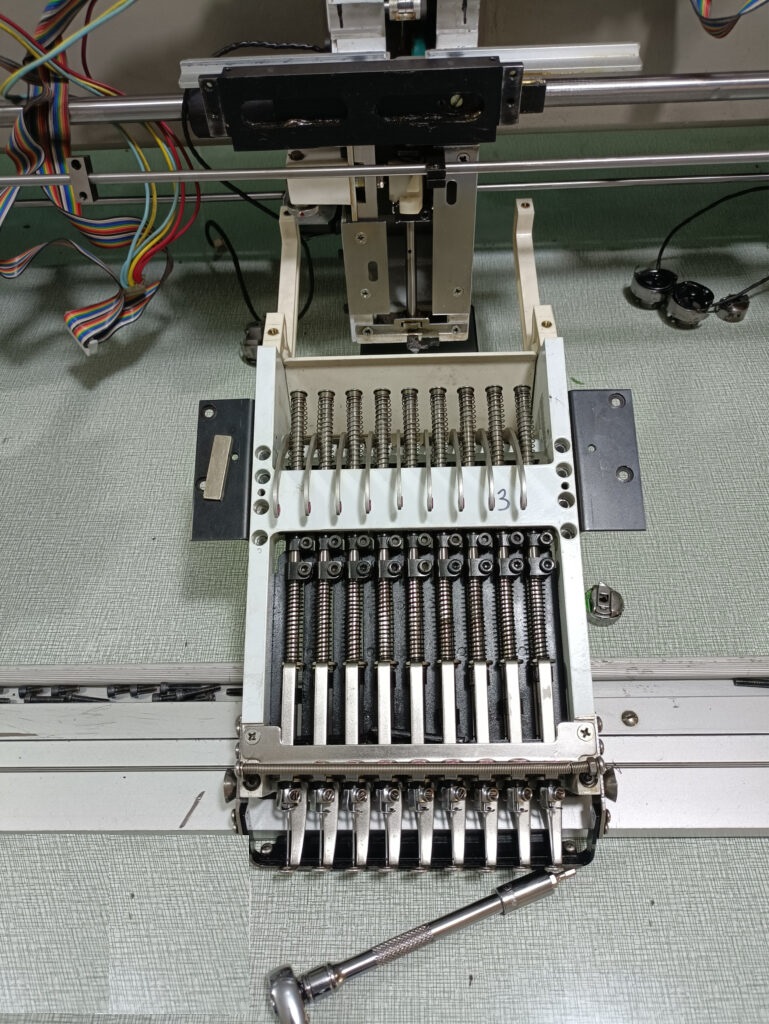 servicio técnico de bordadoras Perú, técnico de bordadoras, técnico en bordadoras industriales